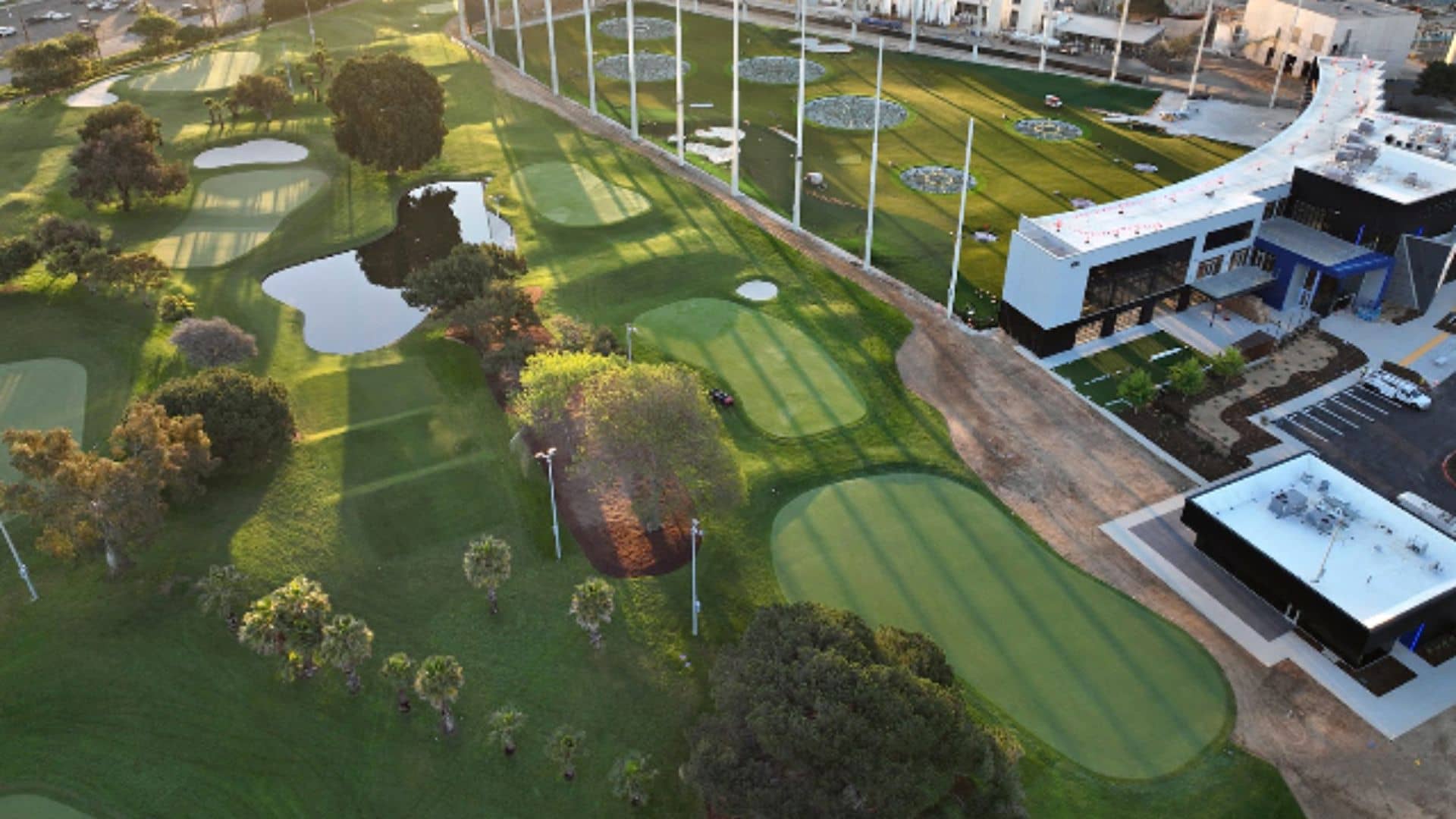 The lakes at el segundo golf driving range