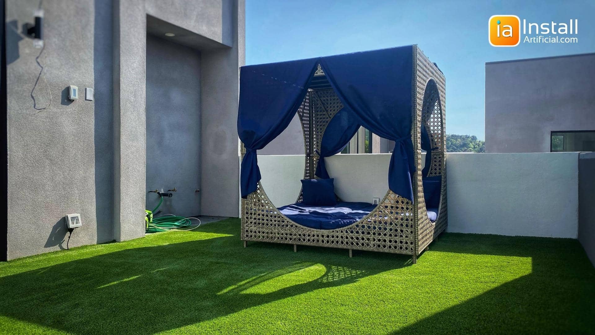 Best artificial grass for balconies, rooftops, and patios