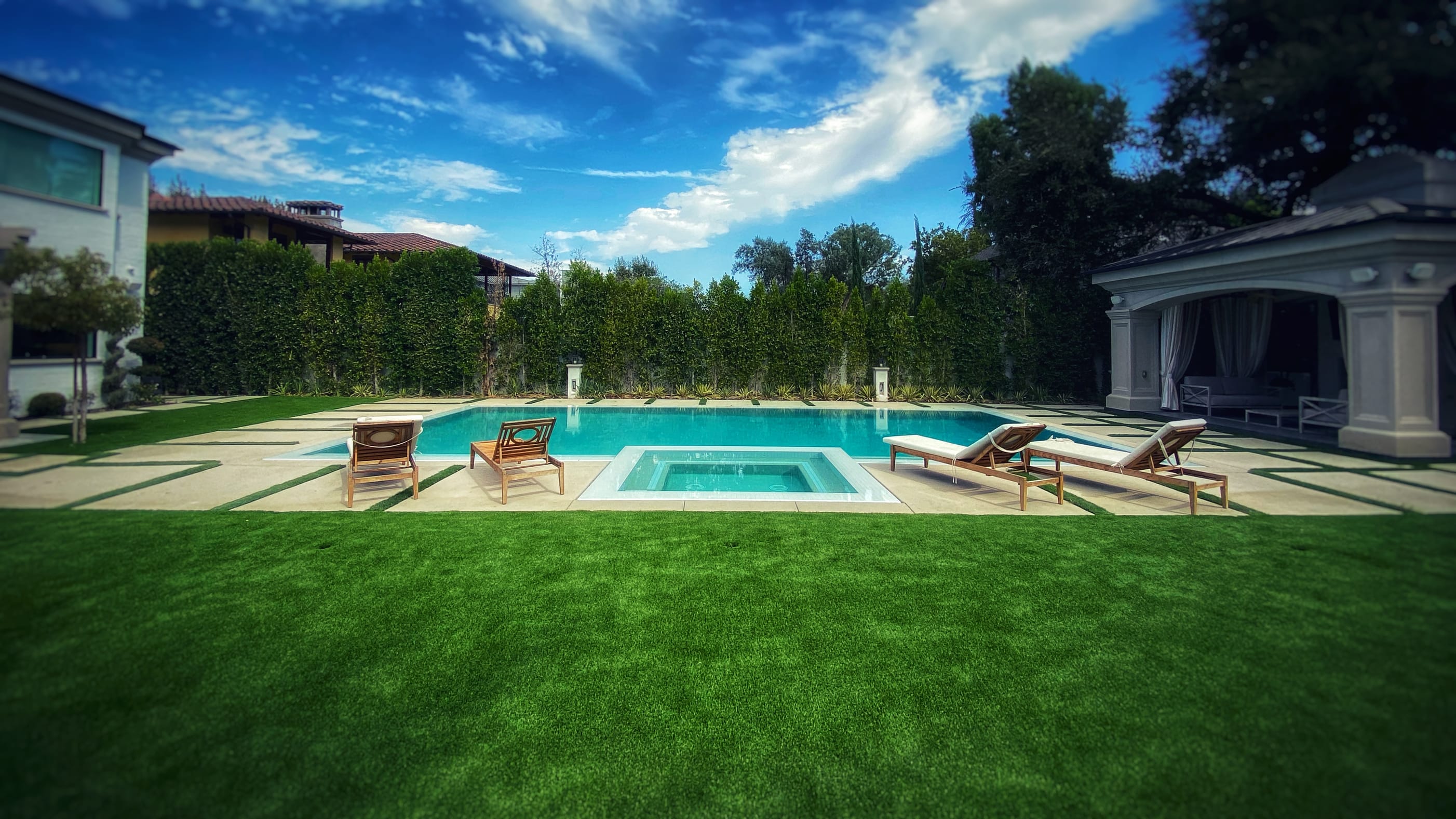 synthetic turf near pool