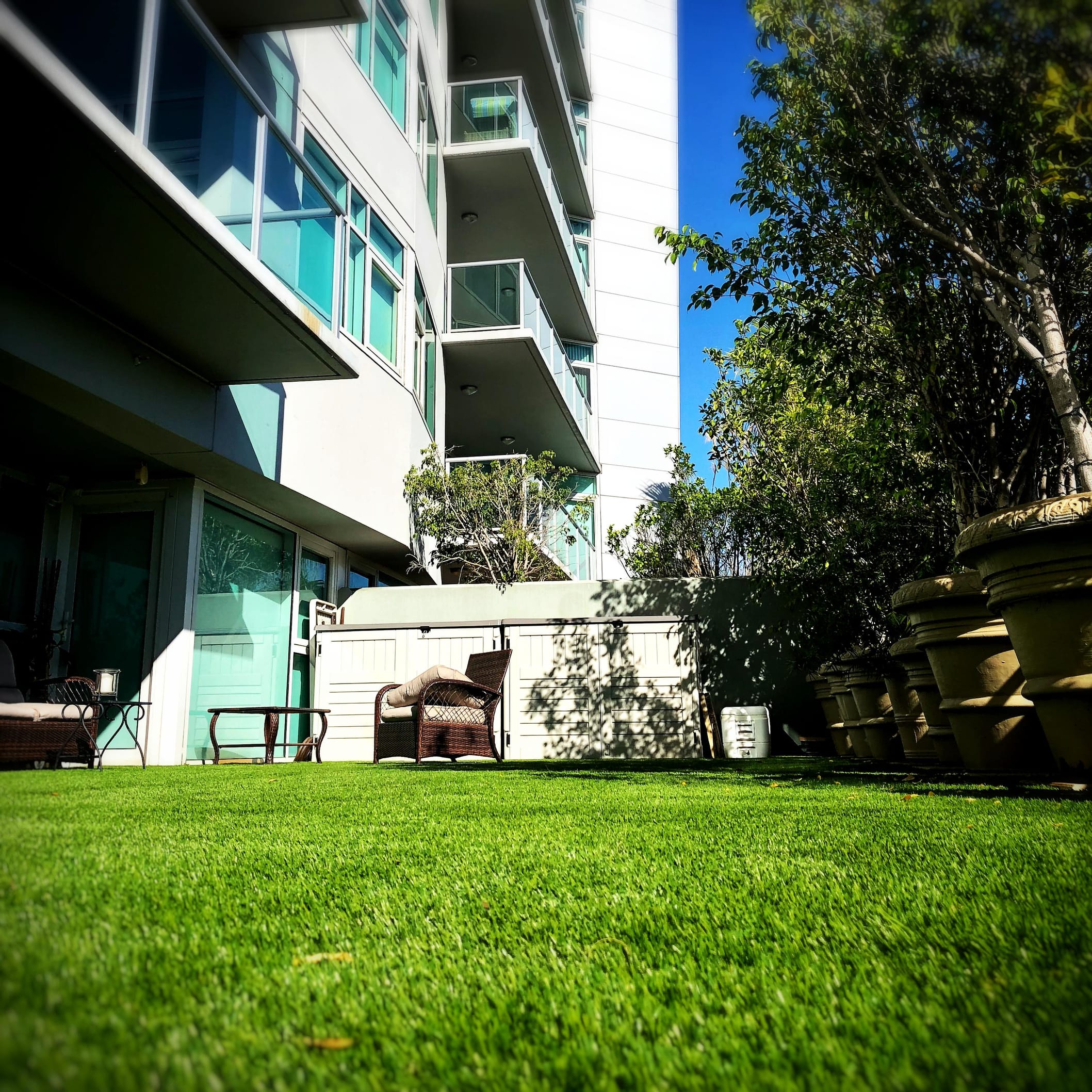 turf installed at modern home balcony